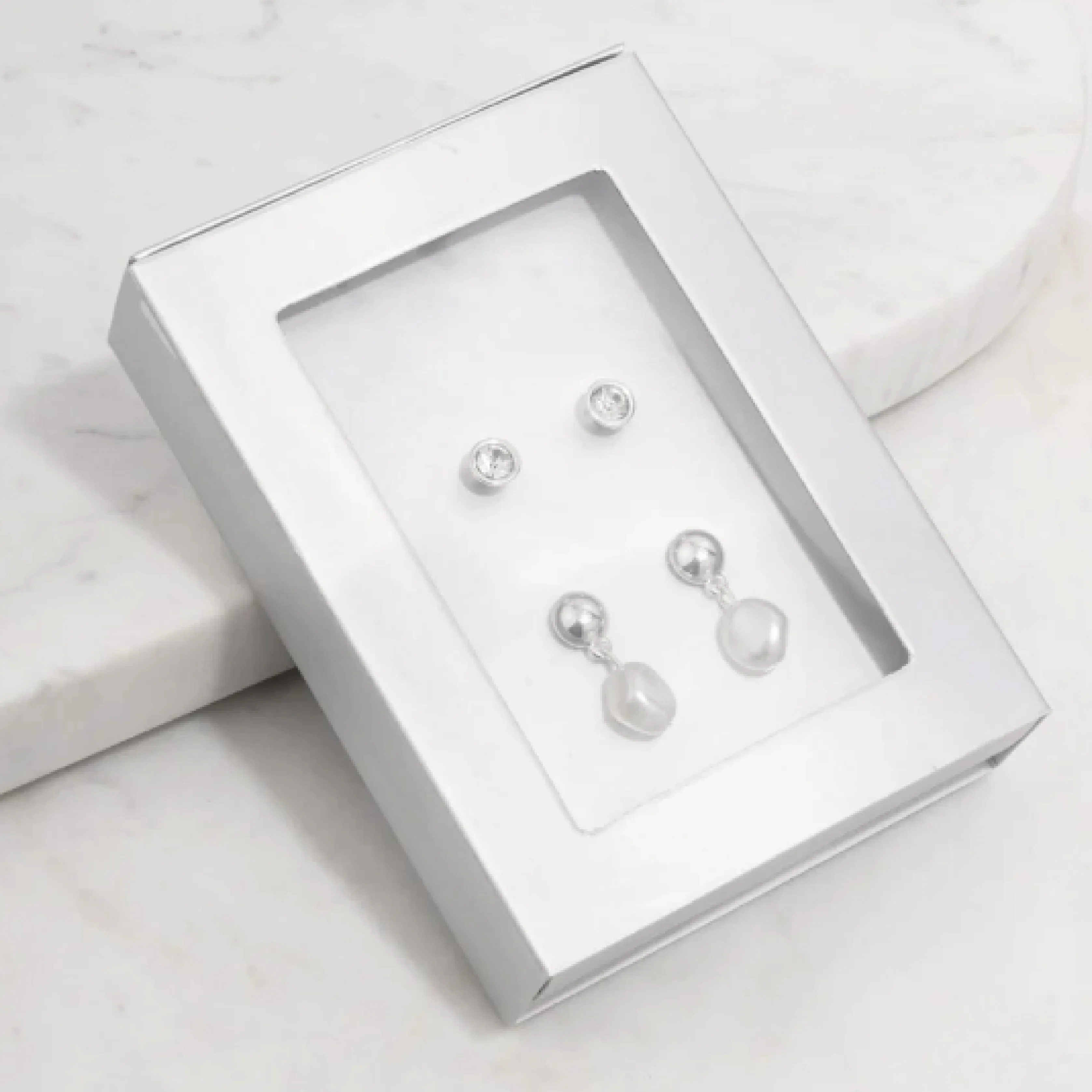 Set de Aretes Perlas y Pedrería Premium